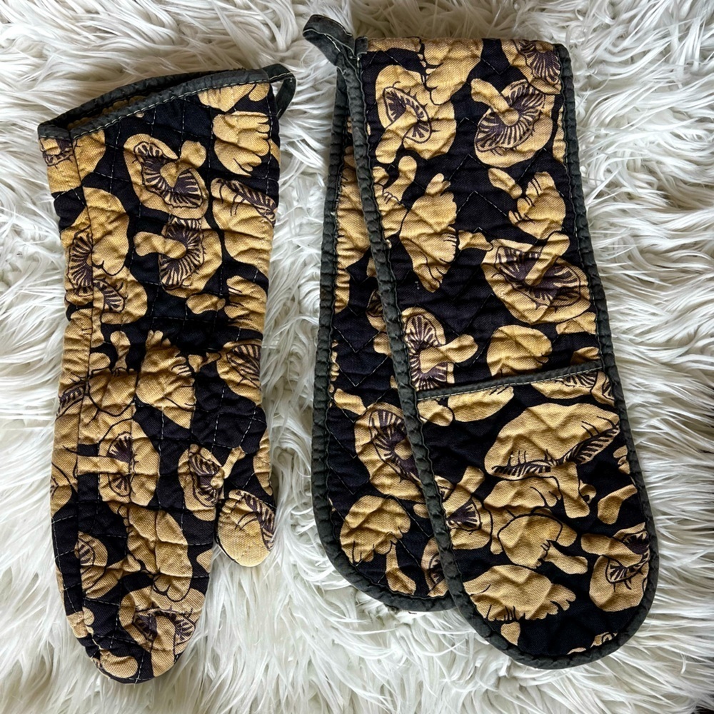 Vintage Mushroom Oven Mitt Set Glove & Quilted Pad Cottagecore Kitchen Decor